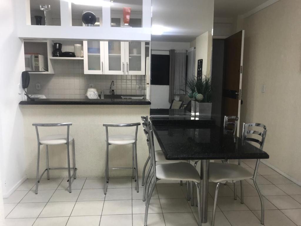 Residencial Portville Pajucara, N 1495 Apartamento Maceió
